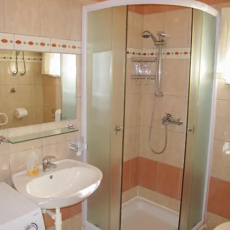 Catarina 1 - Zad113 By Interhome